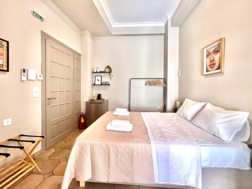 New earthly and idyllic apartment-Acropolis area