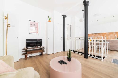 Logement Premium avec Grande Salle de Bain - 6P