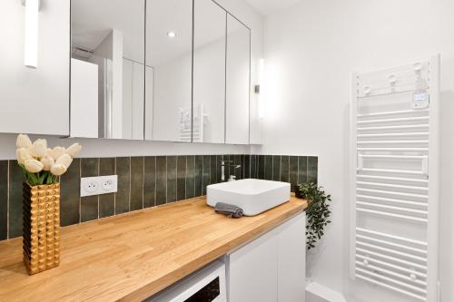 Montparnasse Stylish Studio Apartment NetFlix