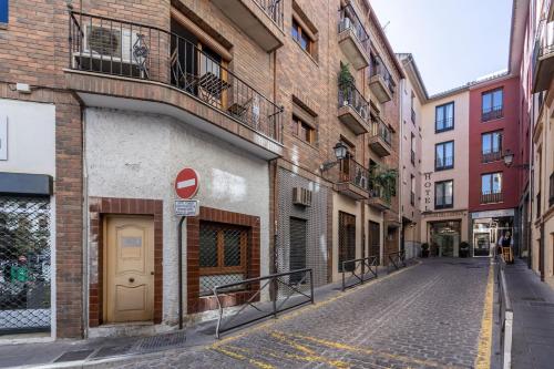 41EnjoyGranadaCentro Parking opcional