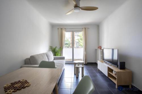 Apartment near airport
