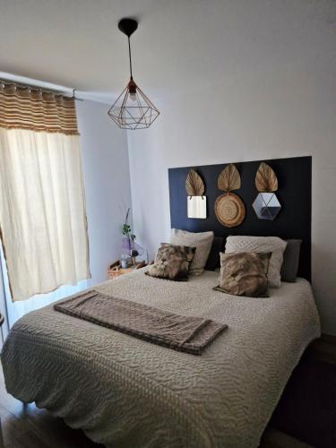 Spacious, comfortable, and cozy apartment in Marseille