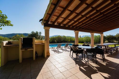 Villa Ca'n Bingo by Villas Tramuntana