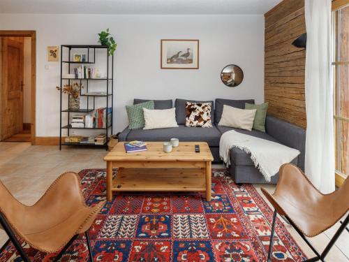 Apartment Ardève 5 by Interhome