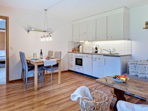 Apartment Steinnägeli by Interhome