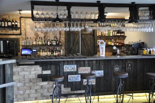 The lounge or bar area at Old Tree Home & Restaurant