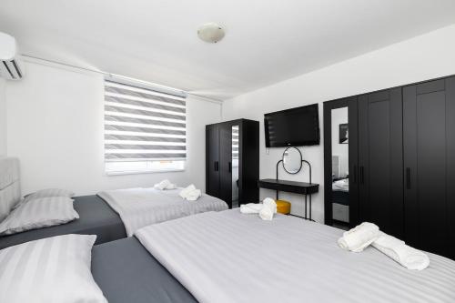 Apartment Aura