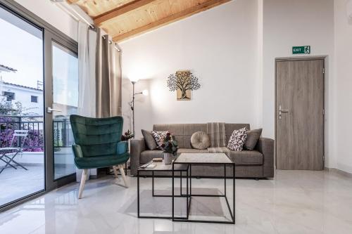 Phaedrus Living: Skiathos Luxury Residences Cyan