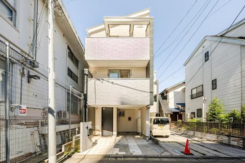 Ikebukuro Entire House for 8 Guests with Free Parking