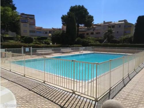 Beautiful 2 bedrooms duplex quiet terrace