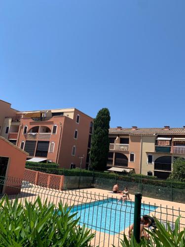 Cocon Canet Sea, Pools Air Conditioning