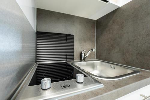 Central Vienna Design Apartment, Steps from Old Town