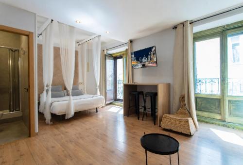 AbraCadabra Suites