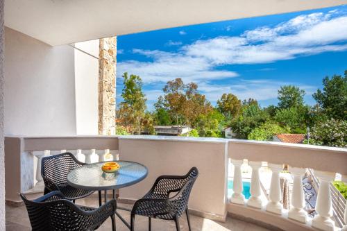Villa Olia with private pool