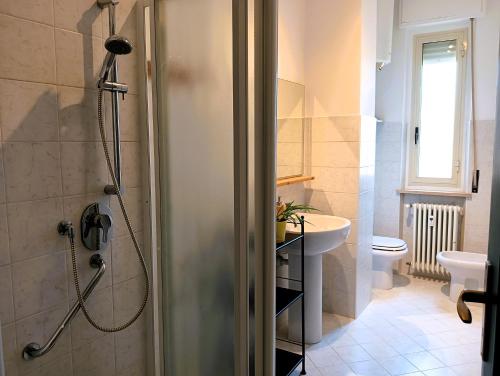 a bathroom with a shower and a sink at CASA IUCCI Langhe Monferrato in Canelli