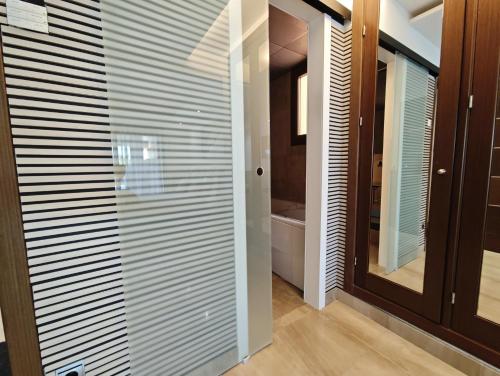 Luxury 3 Bedrooms, Private Heated Pool - EHHouse photo 48