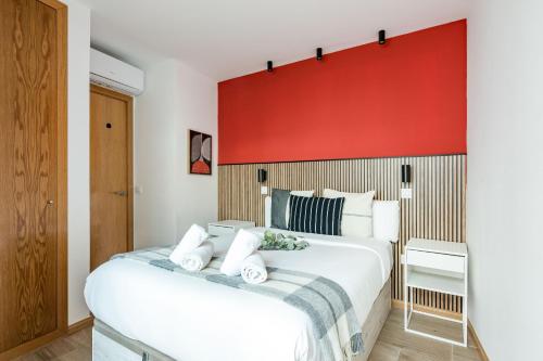 Cuatro Caminos Apartments by Charming