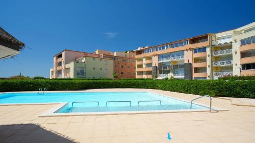 Savanna Beach 1 N 311 3P4