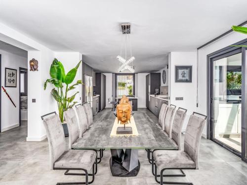 Villa Villa Tzuki by Interhome