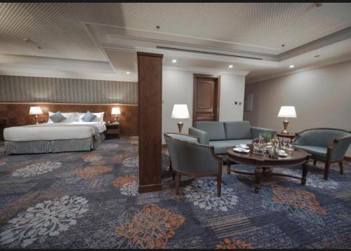 MADEN Hotel