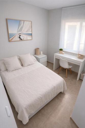 Casa Nua Salou - sea view, swimming pool and parking
