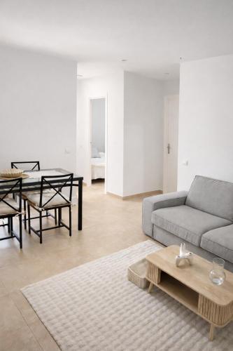 Casa Nua Salou - sea view, swimming pool and parking