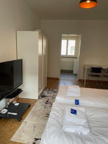 Studio near lakeside - Cross 9