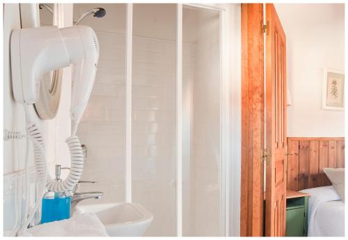 Gallery image of Pensi&oacute;n Arbidel in Ribadesella