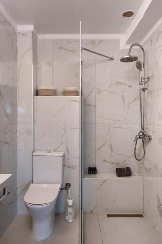 Homey Comfort and Elegance at Olive Grove!