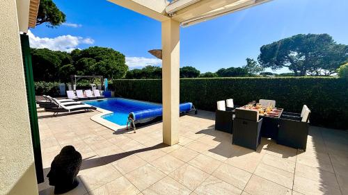 Vilamoura Amazing Golf Villa 3 With Pool by Homing