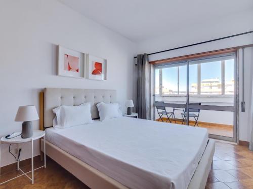Mira Praia Seaside Escape