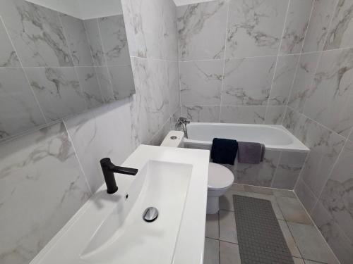 DEUX PIECES PREMIUM Hyper Centre de NICE