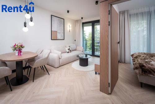 Vidok Terrace & Lake View 314 by Rent4You