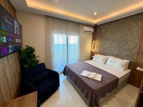 Hellenikon Suites
