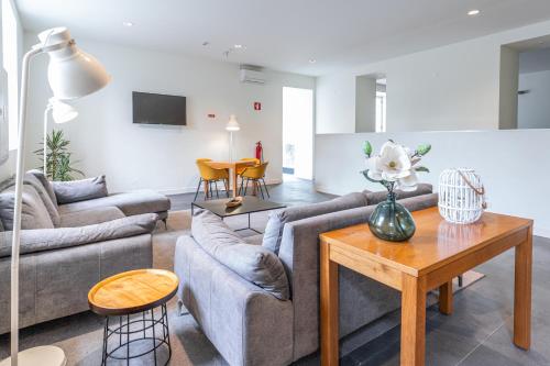 Azores Youth Hostels - Sao Miguel