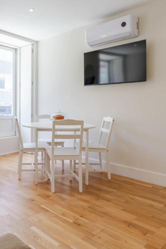 Cozy Santa Catarina Studio by HostWise