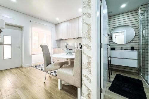 Nazaré Surf & Ocean House