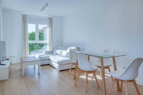 Luxury Apartment Fuengirola 1 min to the Beach Downtown
