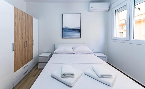 Modern 1BR City Apartment with Fast WiFi Sleeps 3 D4