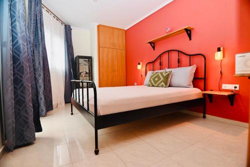 Steel & Oak-Stylish Stay Near Shore