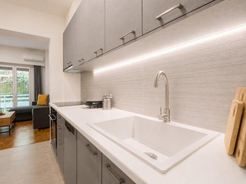 Athens City Escape - 2 BDRM Apartment by ΜΡS