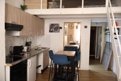 Comfy Studios in Old Town with Mezzanine - Place Garibaldi, Nice