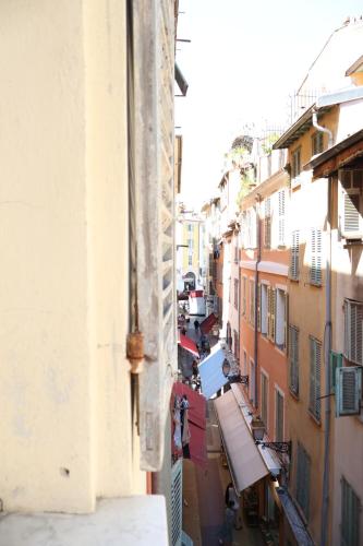 Comfy Studios in Old Town with Mezzanine - Place Garibaldi, Nice