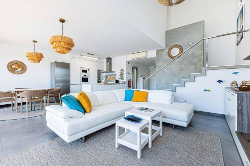 Villa Paradis - up to 8 guests - heated pool