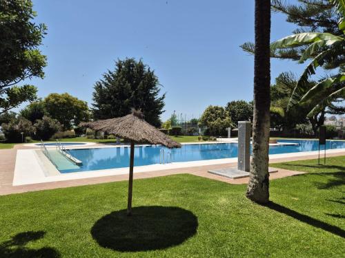 La Colina Beach & City