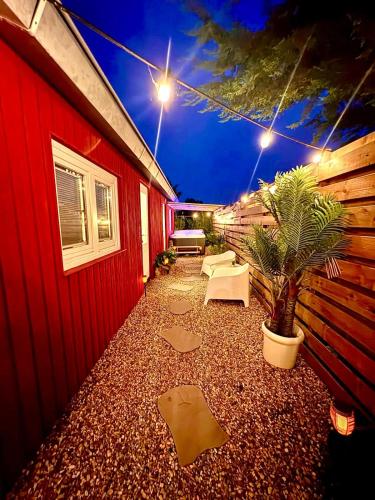 Foto Charming Scandinavian eco house with private garden and jacuzzi between Amsterdam Haarlem and Schiphol Airport 1