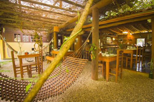 Jardín al aire libre en Pousada Canto da Lua