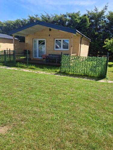 Urlopownia-Domki z Indywidulanym Ogrodzeniem-Dogfriendly-Duży,Zielony Teren