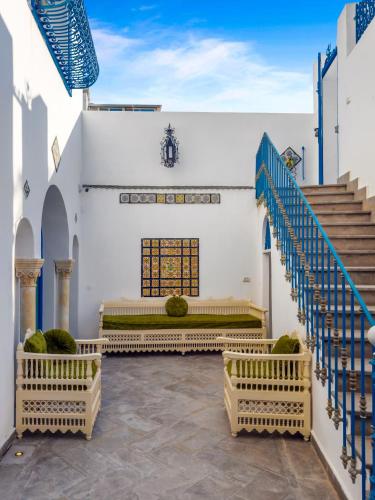 Gallery image of Dar El Nour - Authentic Tunisian Home Steps from the Sea in Hammamet