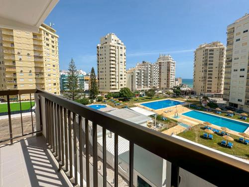 BnB Homes vibrant Ocean View terraced apartment with swimming pool 200 m to the beaches
